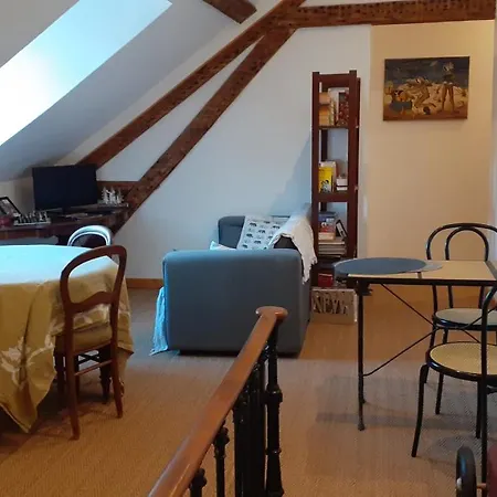 Jules Verne Bed & Breakfast