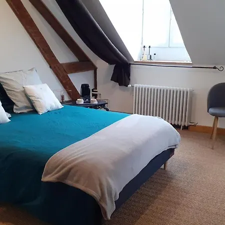 Jules Verne Bed & Breakfast *