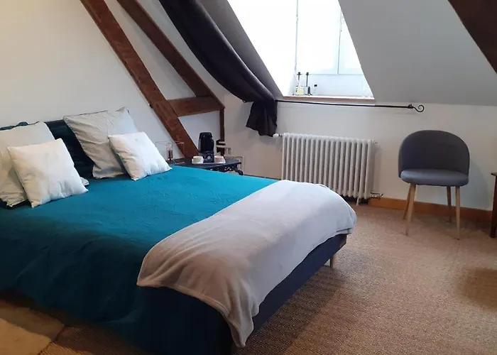 Jules Verne Bed & Breakfast *